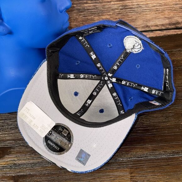 New Era 9Fifty Dallas Mavericks SnapBack Cap - Picture 7 of 8